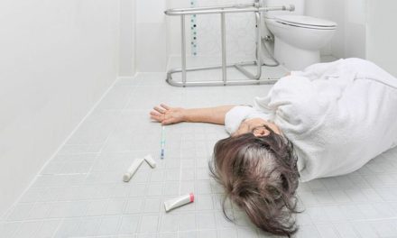 預防跌倒 需多管齊下